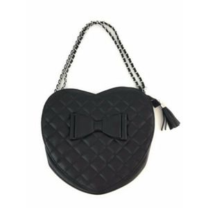 Be Angled Black Heart Shape Chain Purse Bag